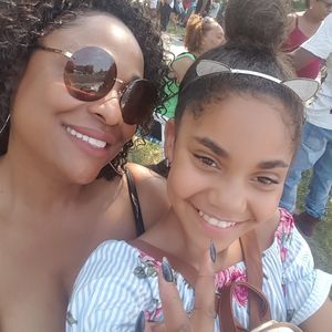 Meet your Posher, Simone